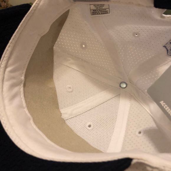 BRONCOS HAT - Picture 3 of 4